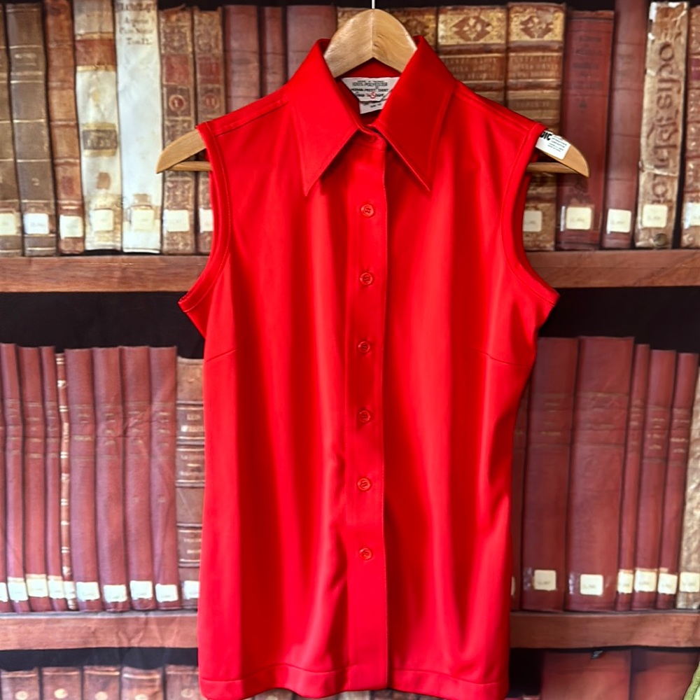 Vintage 70s Tomato Red Sleeveless Dagger Collar Perma Prest Blouse